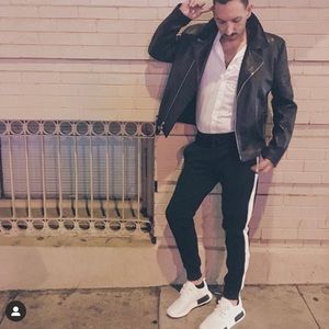 Zara joggers with white side stripe